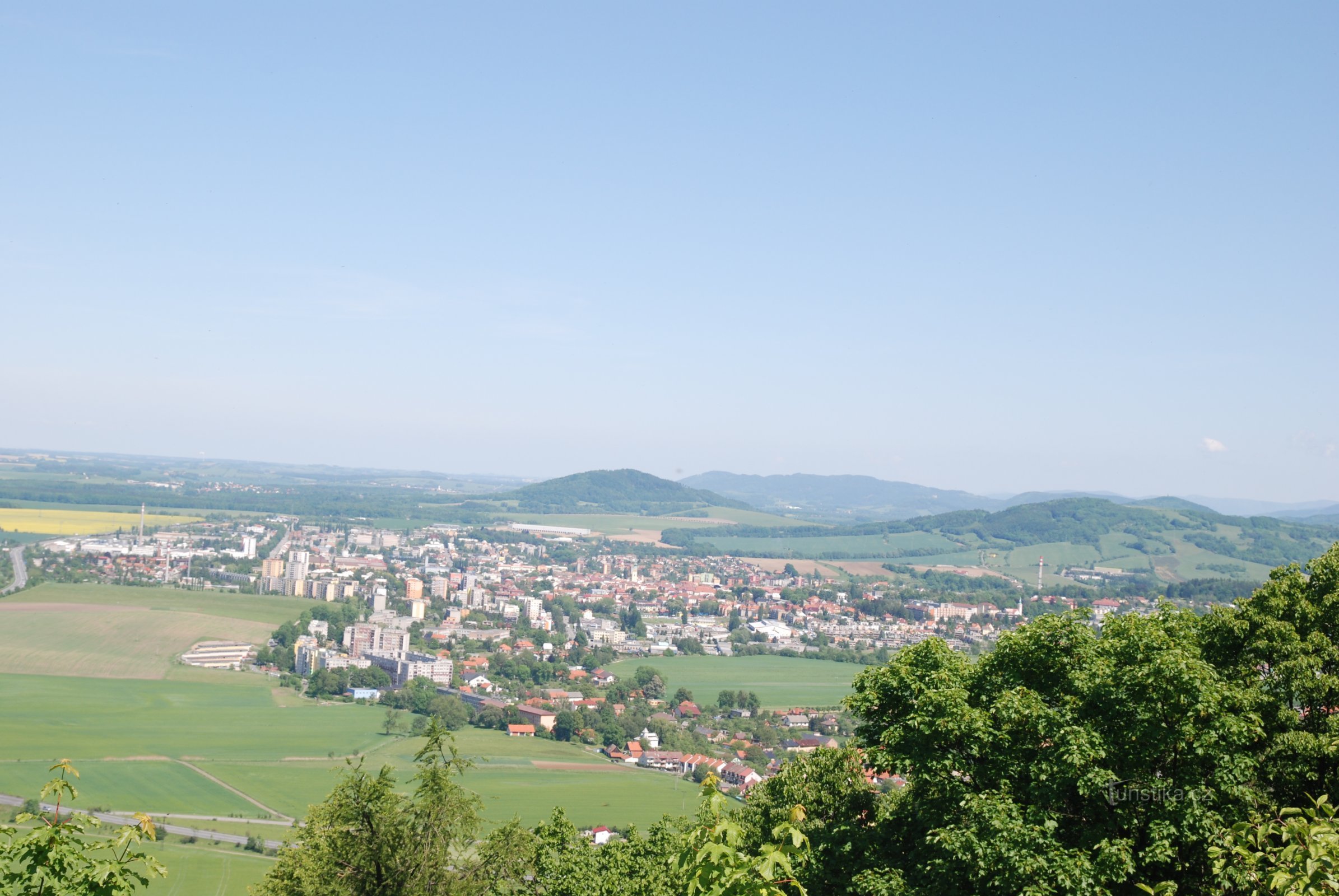 城から Nový Jičín への眺め