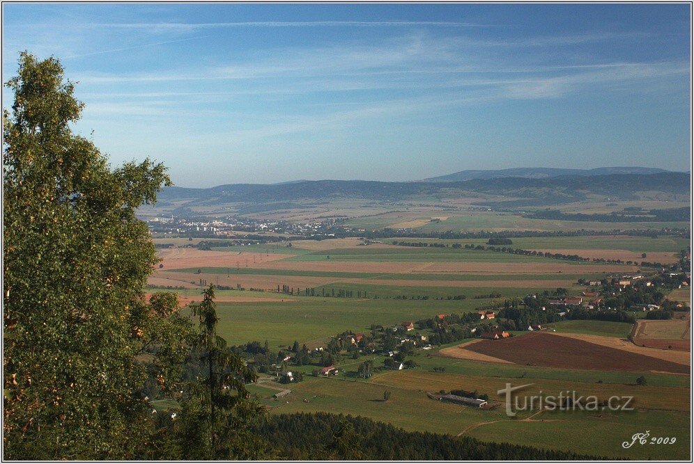 Θέα από την Πέτρινη Πύλη (Martínkovice, Broumovsko, Javoří hory)