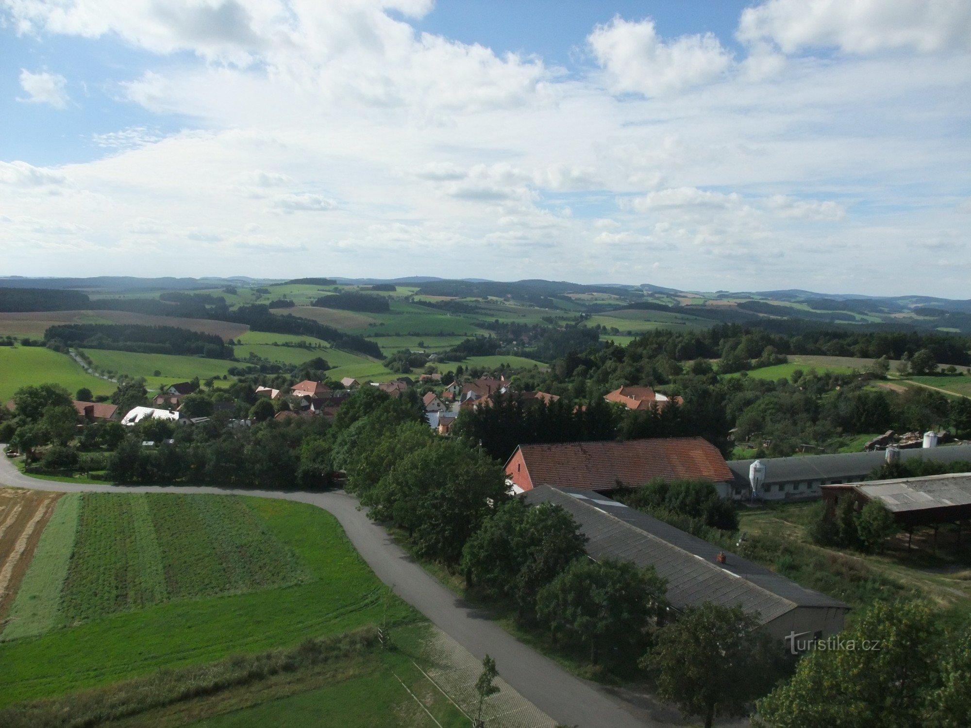 La vista dalla torre di osservazione di Karasín