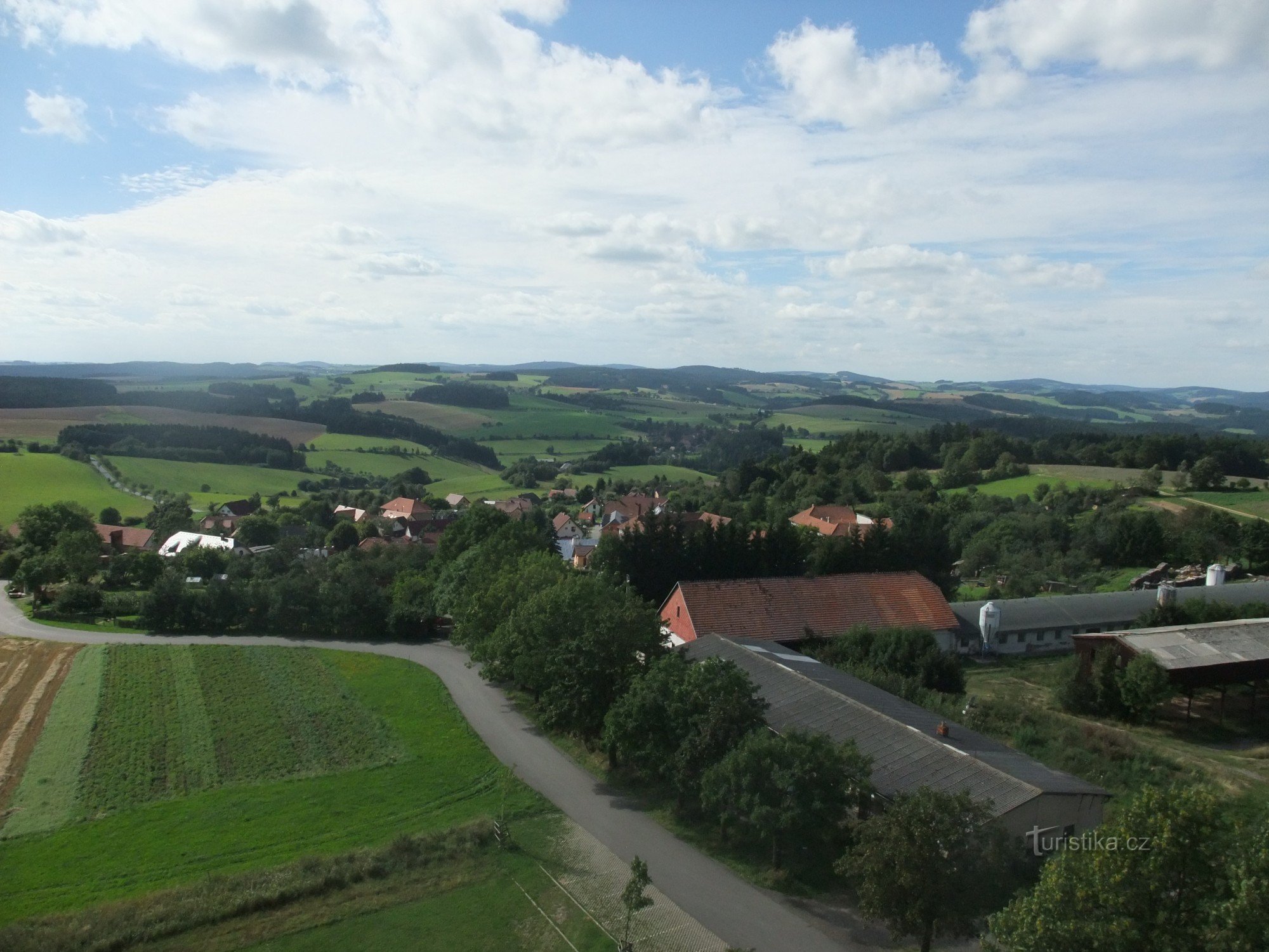 Výhled z rozhledny Karasín