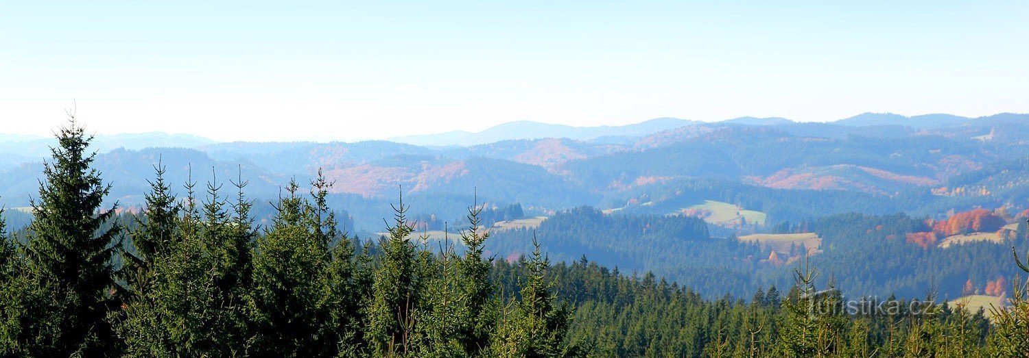 La vue depuis la tour d'observation de Miloňová ; source photo: Resort Valachy Velké Karlovice