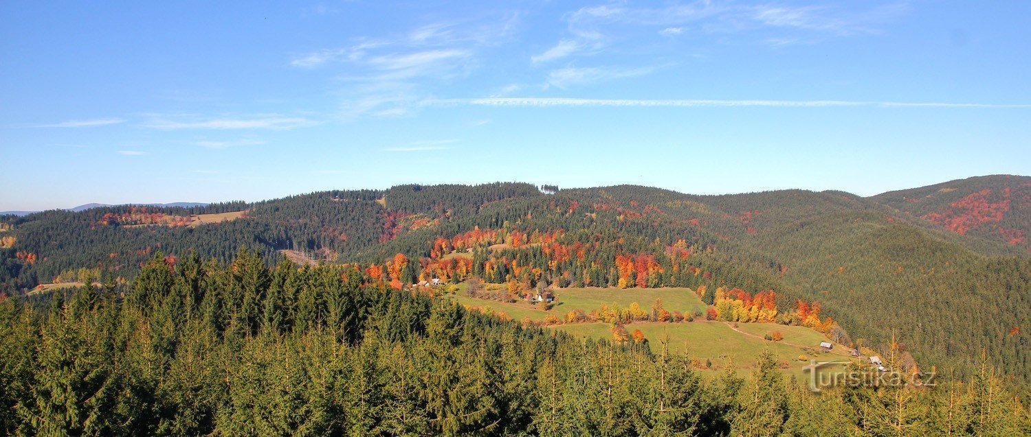 La vue depuis la tour d'observation de Miloňová ; source photo: Resort Valachy Velké Karlovice