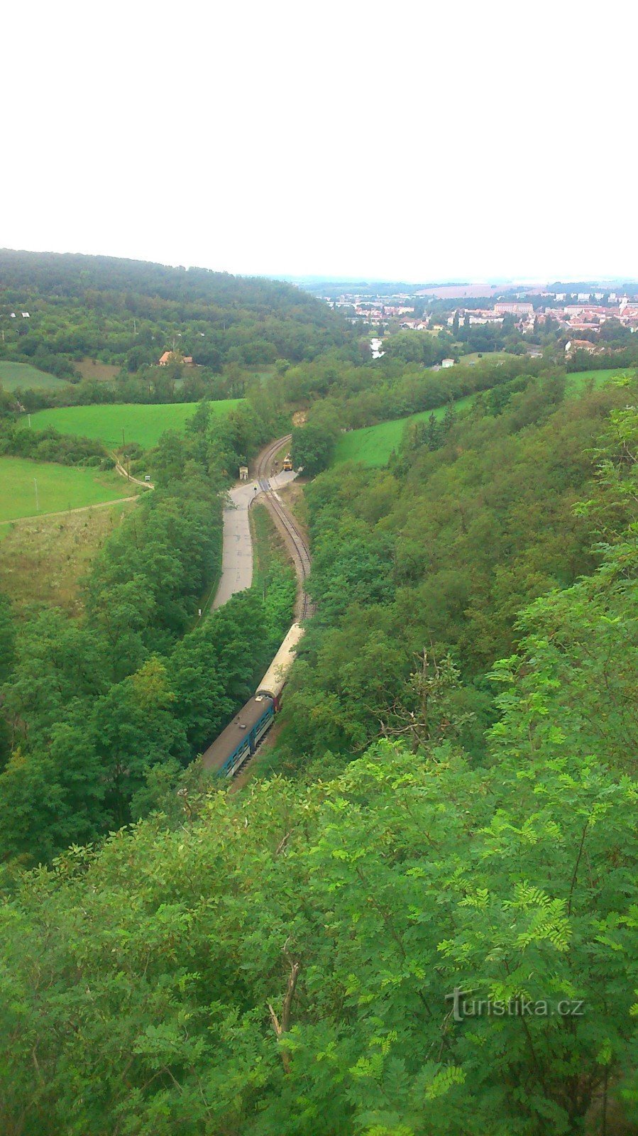 Vue depuis la tour de guet sur la ville d'Ivančice