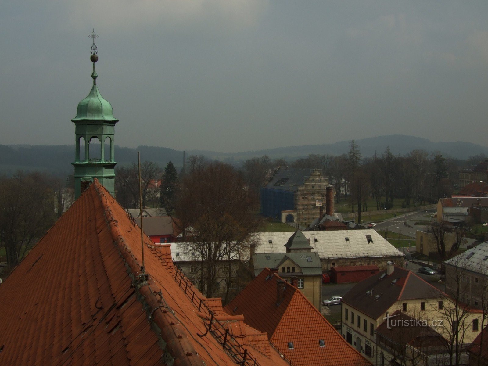 Pogled s stolpa cerkve sv. Vaclav