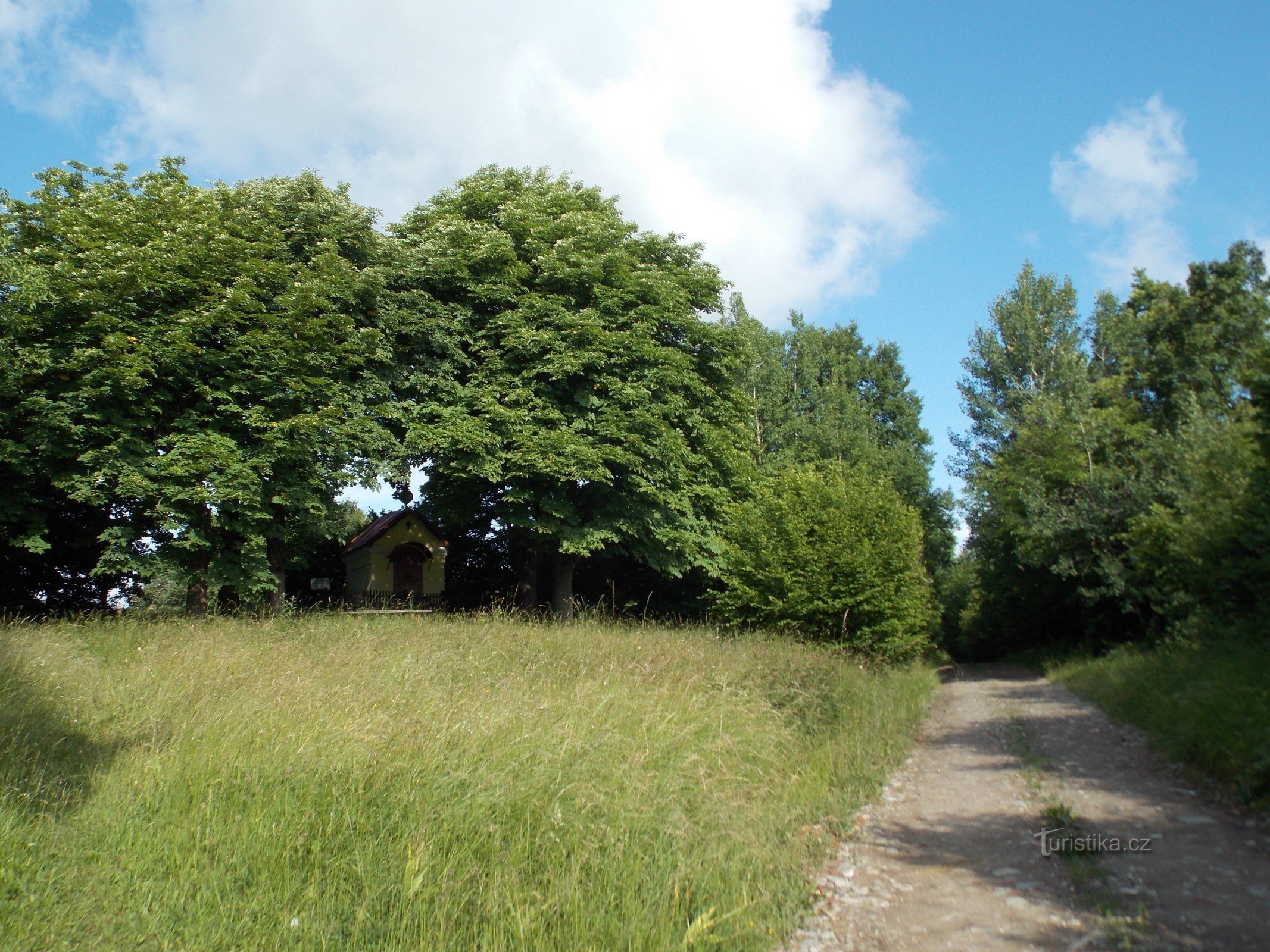 Punto panoramico e cappella sulla collina Březová a Brumov