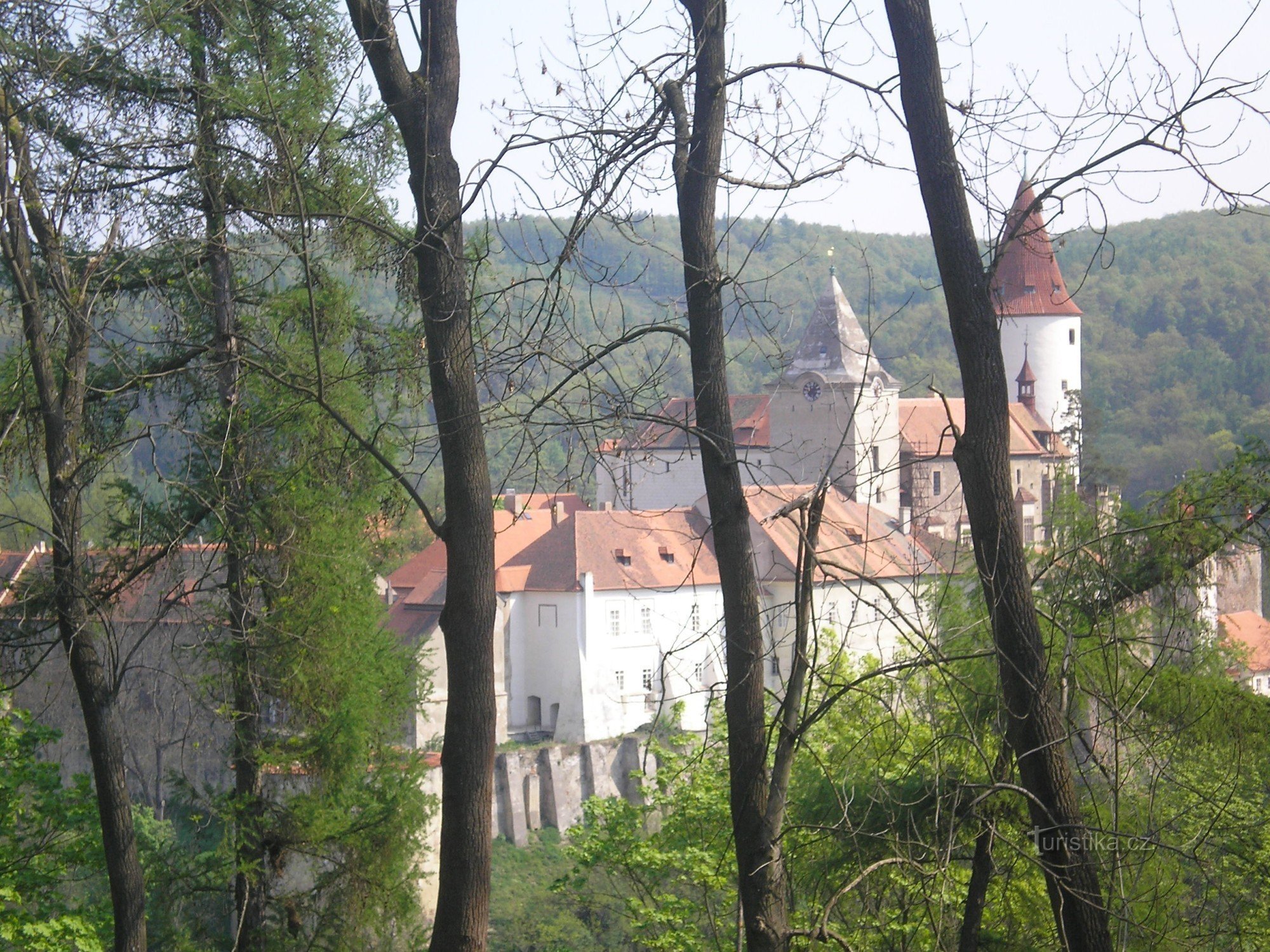 Views of the castle from the road