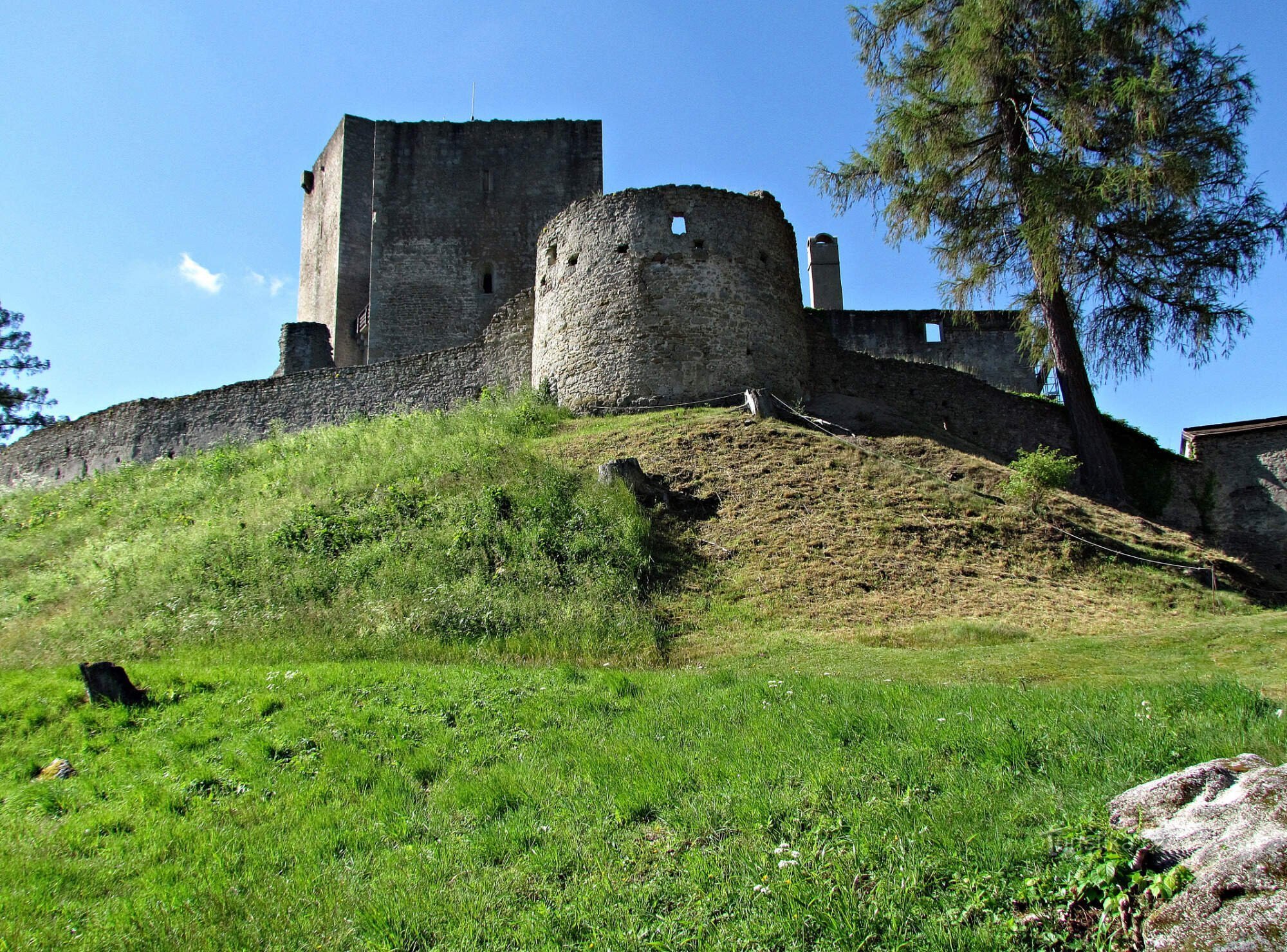 Vederi de la Castelul Landštejna