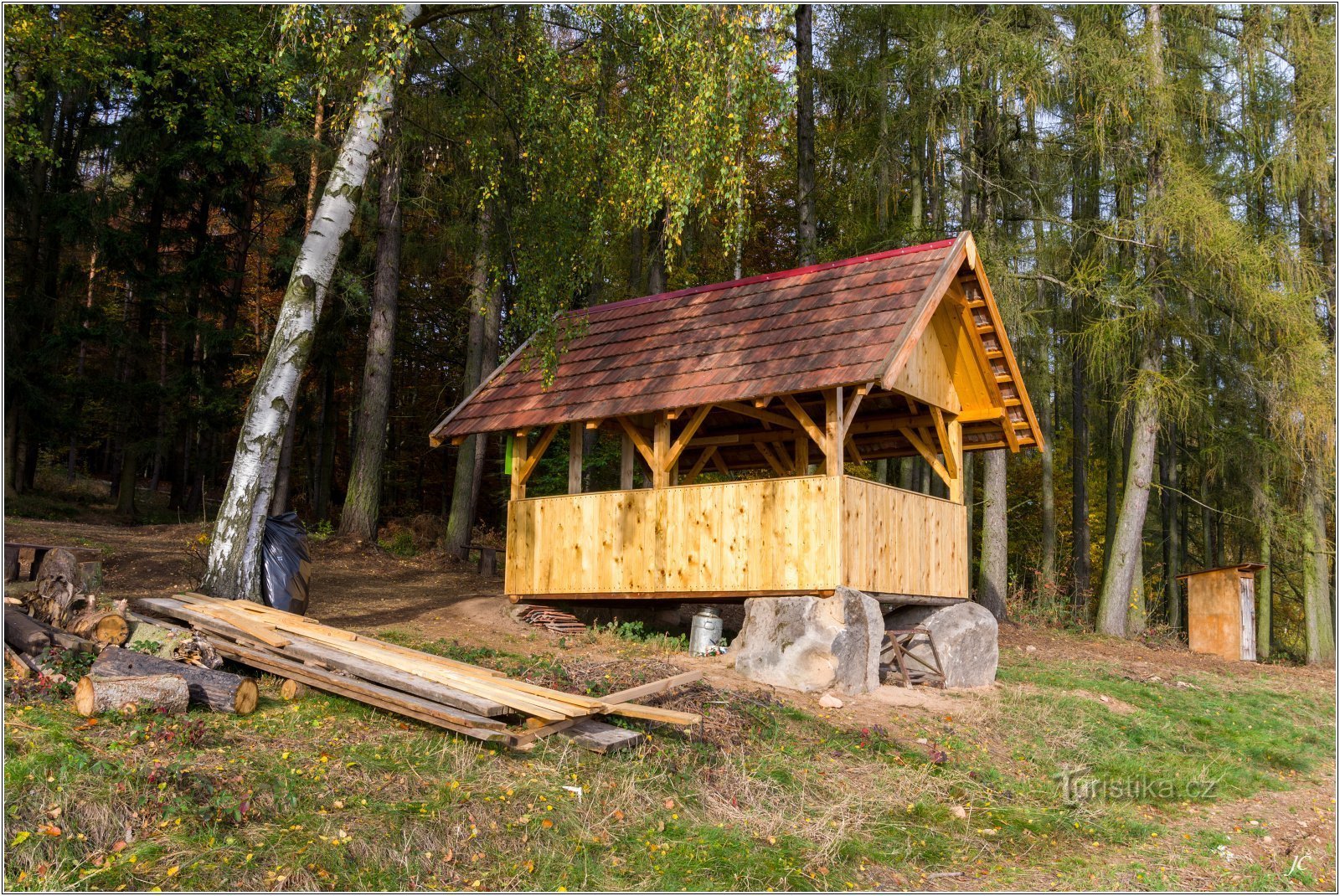 Aussichtspunkt auf den Felsbrocken