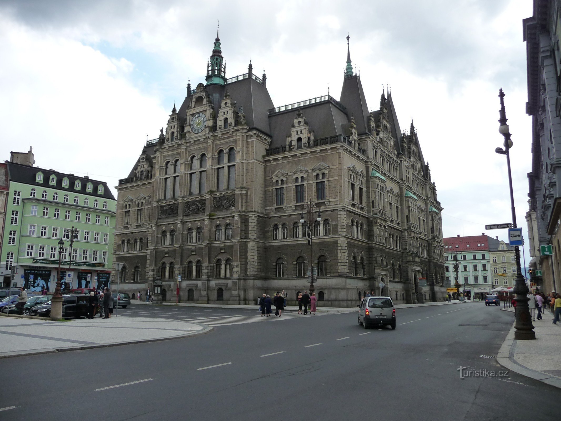 Pogled na Mestno hišo Liberec