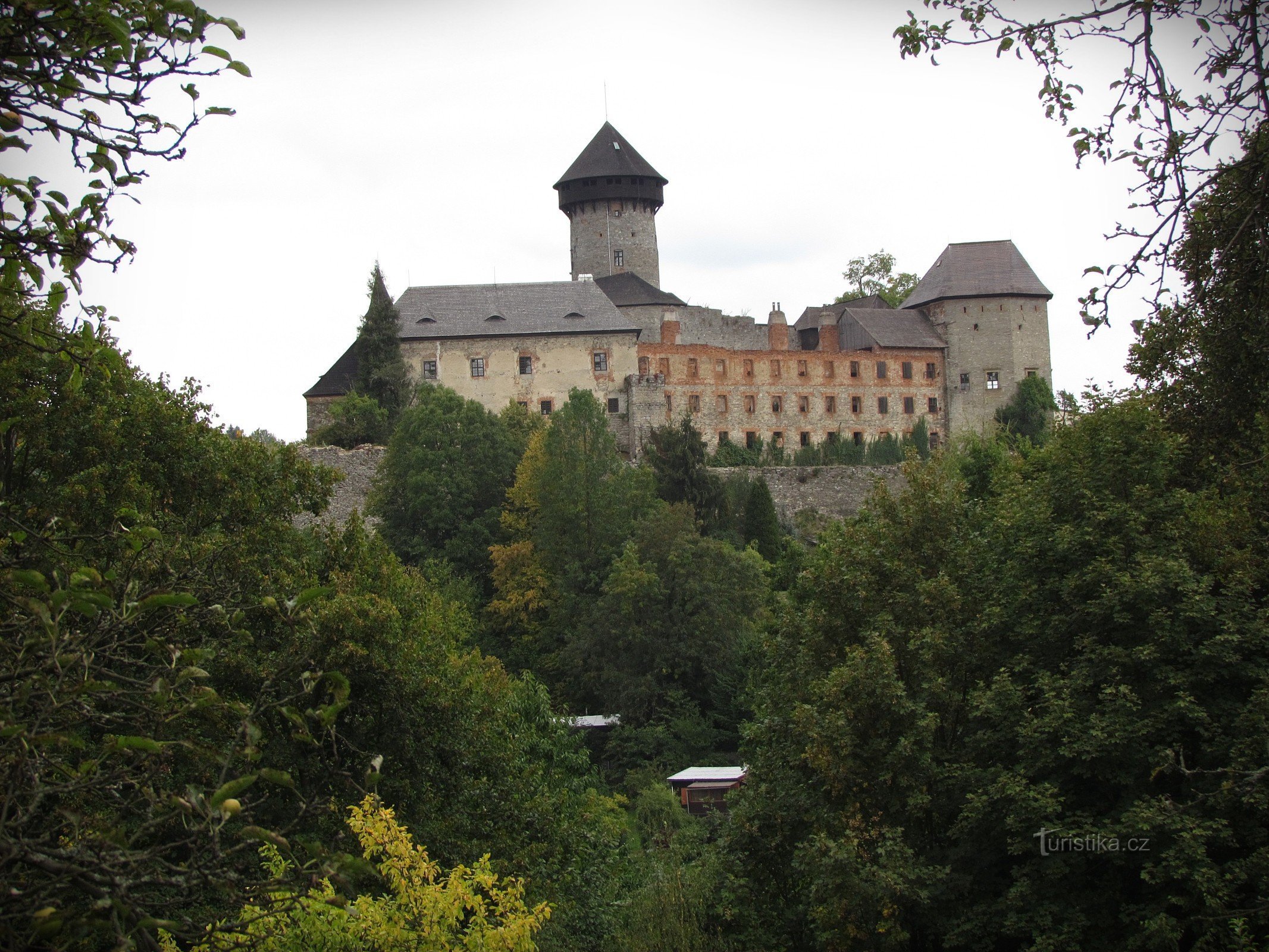 Aussichtspunkt unterhalb des Dorfes