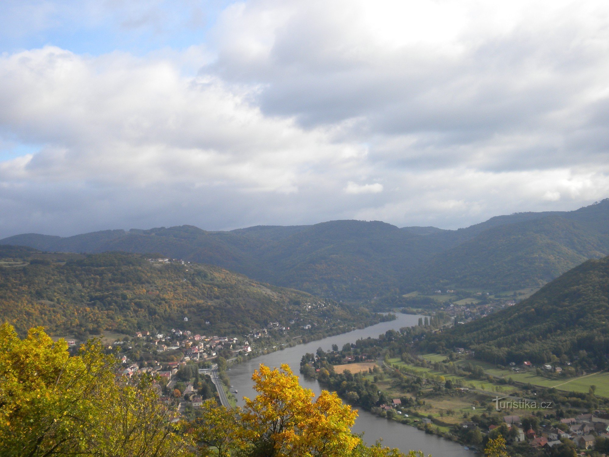 Aussichtsturm in Dubičky