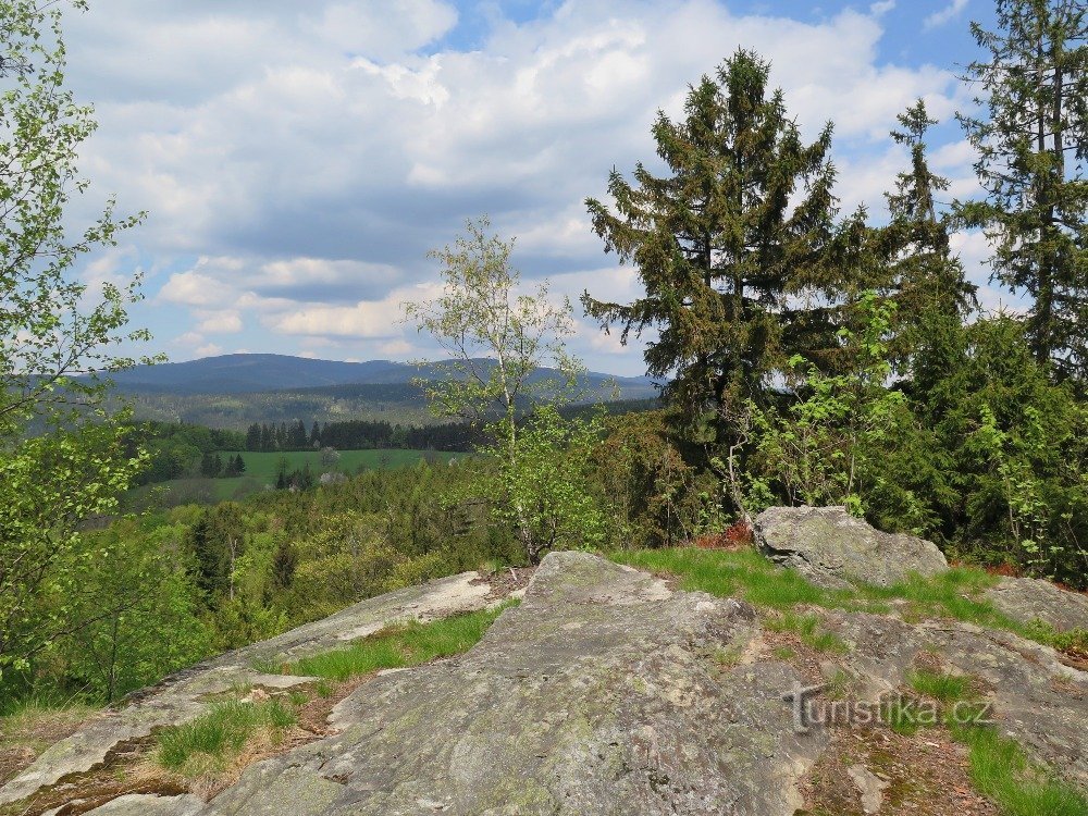 vue depuis les rochers près de Dobřečov