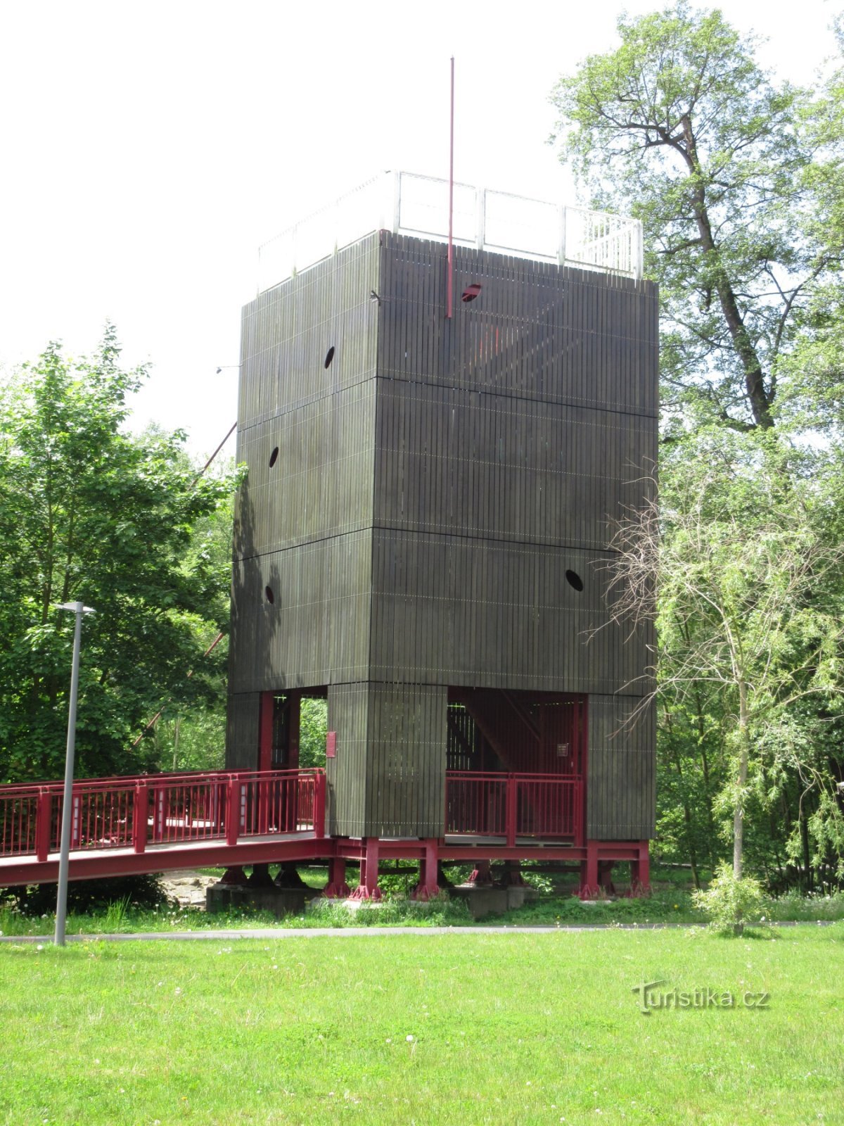 Razgledni stolp na mostu v Chebu - razgledni stolp Vávrova