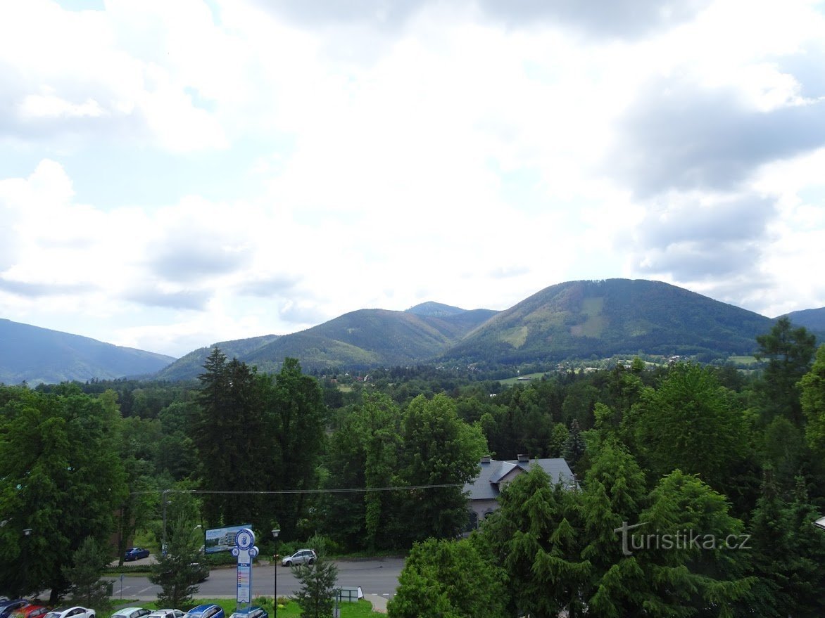 Aussichtsturm des Rehabilitationszentrums in Čeladná