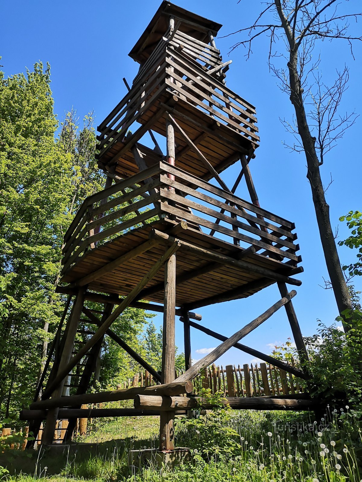 Aussichtsturm Skuhrov nad Bělou