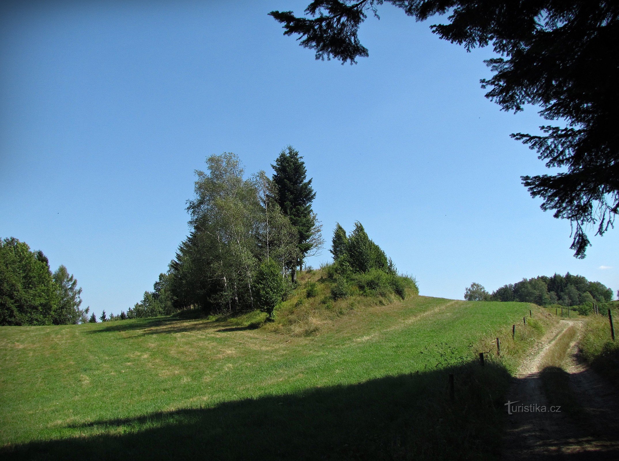 Aussichtsgrat zwischen der Siedlung Na Lánici und Janišovský vrch