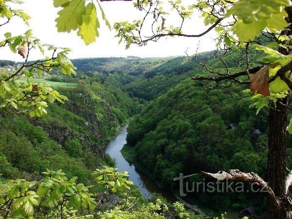 puncte de belvedere și turn de belvedere lângă Jílové