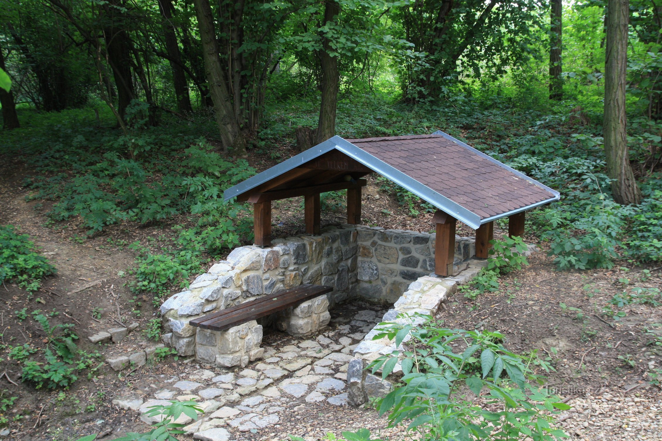 Výhon - Studánka ve Velkém hájku