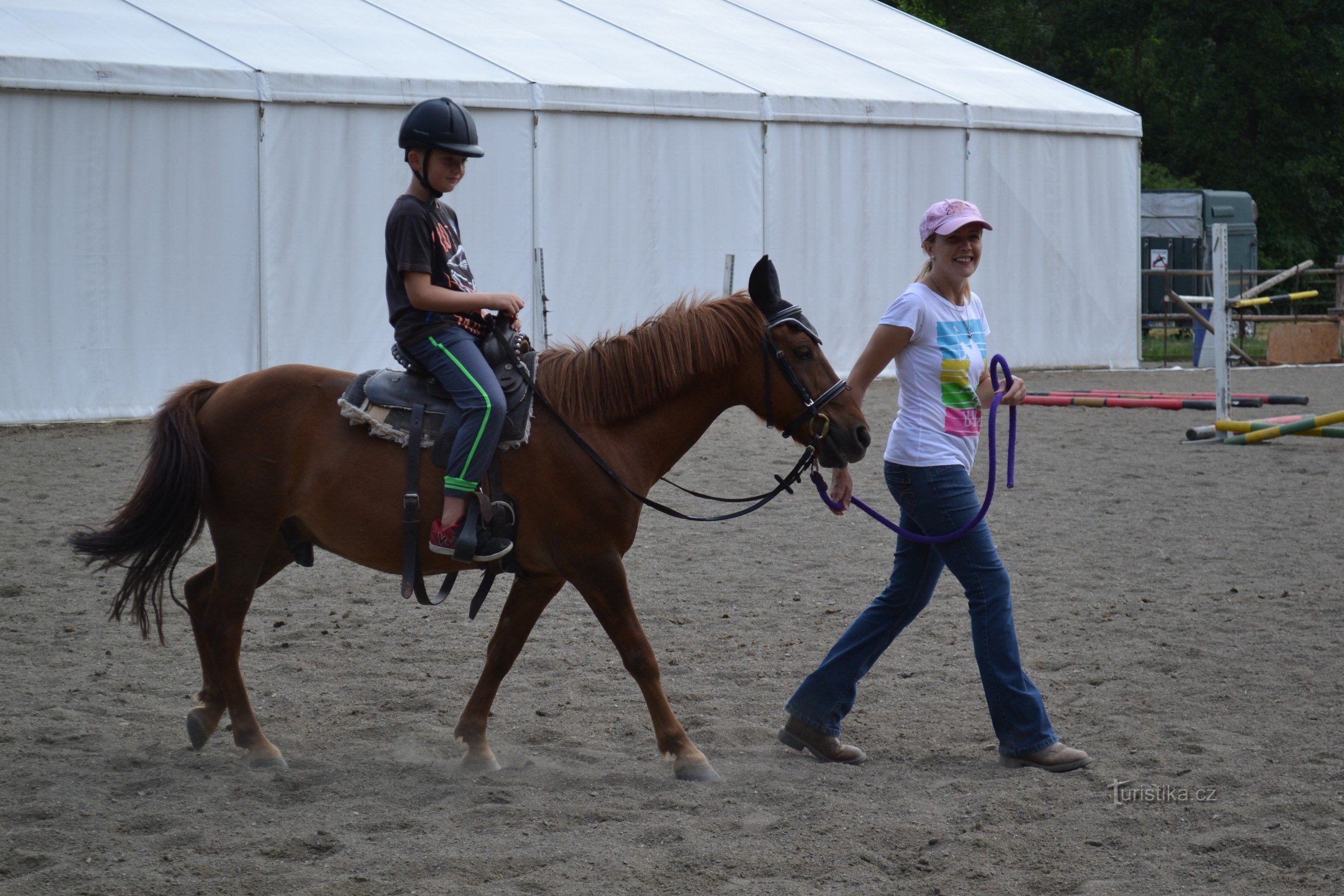Horseback riding even for complete beginners
