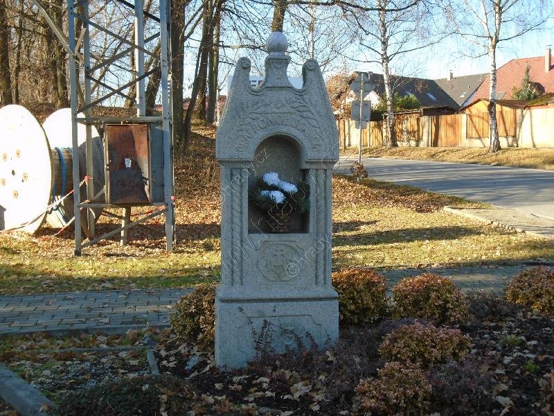 výklenková kaple Nejsvětější Trojice