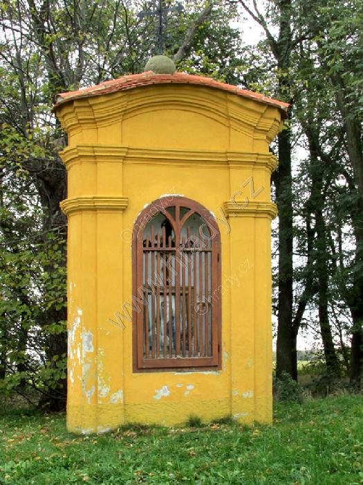 výklenková kaple Panny Marie