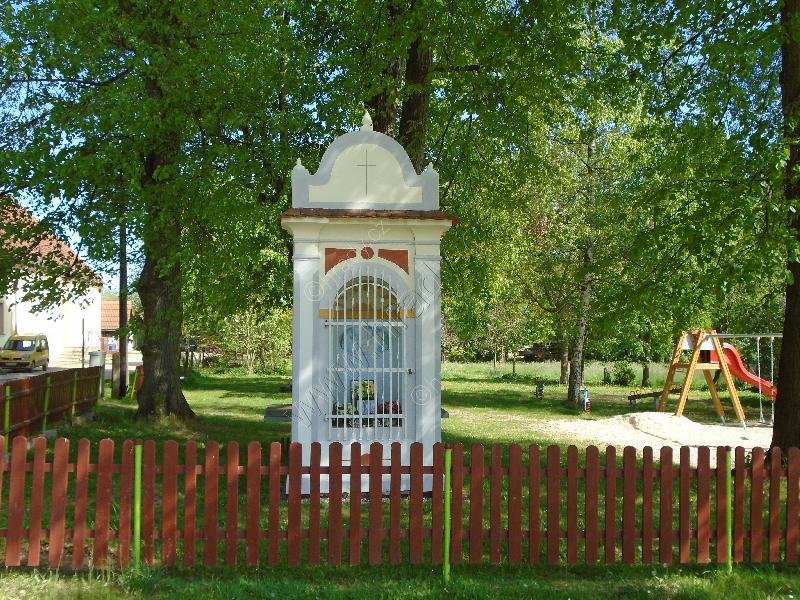 výklenková kaple sv. Jana Nepomuckého