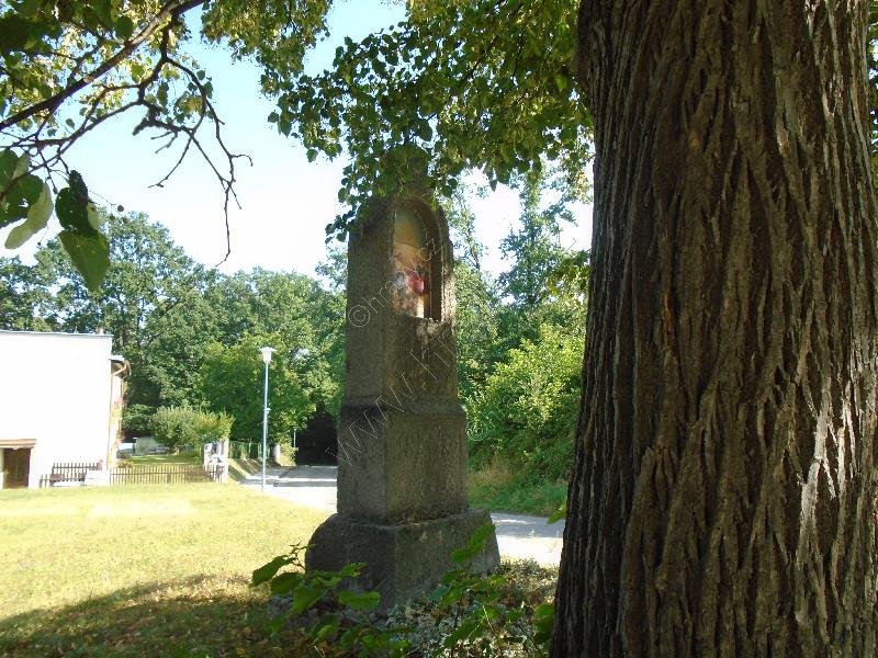 výklenková kaplička