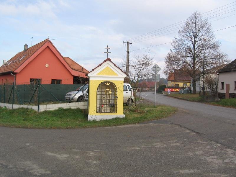 výklenková kaplička sv. Jana Nepomuckého