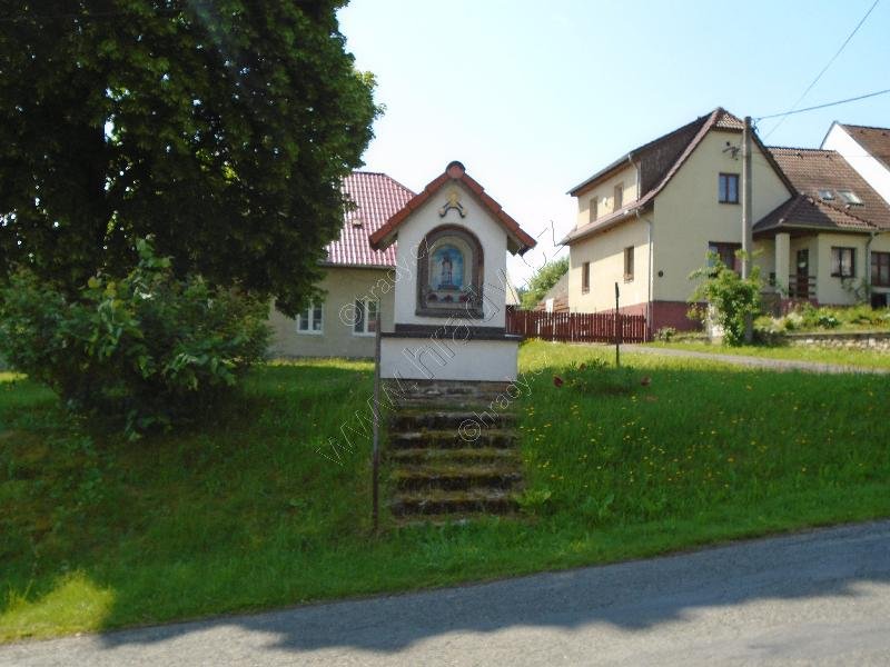 výklenková kaplička sv. Jana Nepomuckého