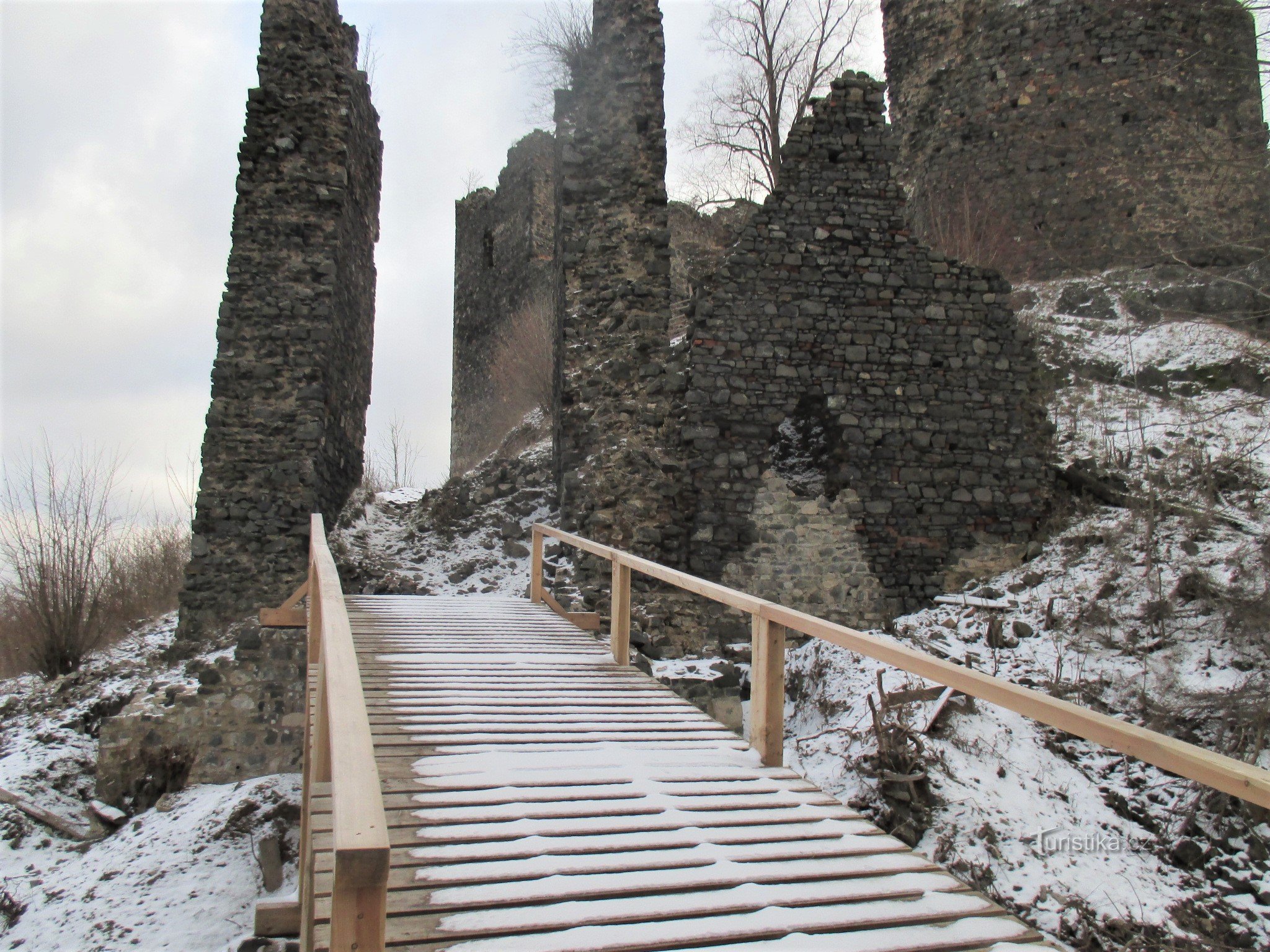 Reis naar kasteel Egerberk