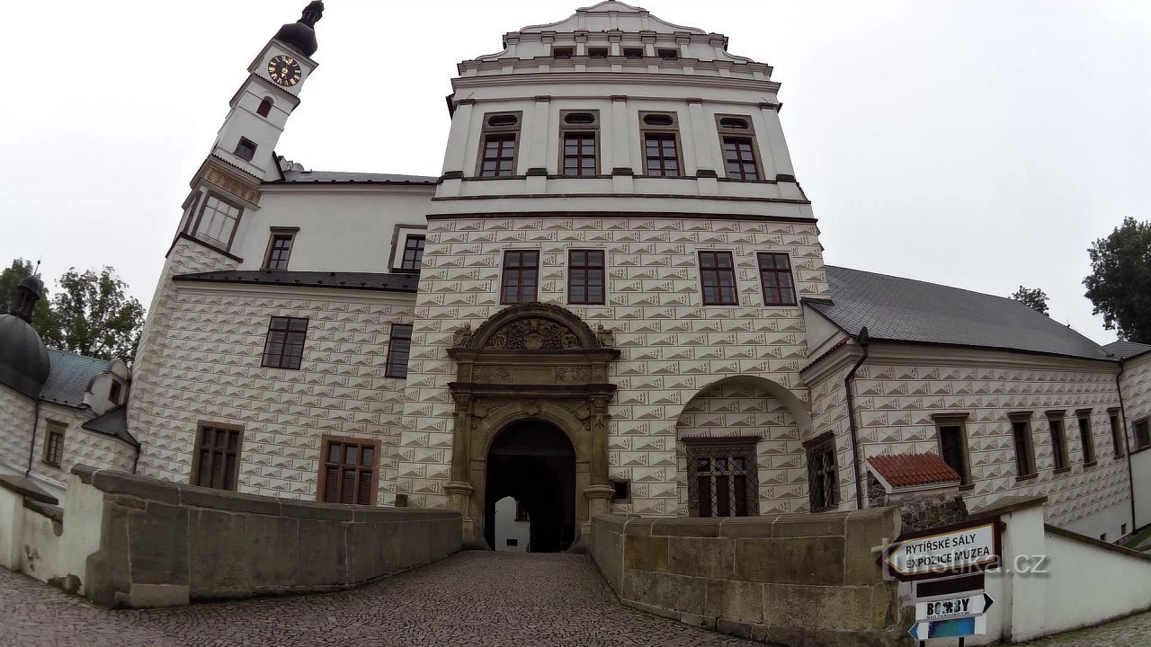 Tur på båden Arnošt fra Pardubice, retning fra Pardubice til Kunětice