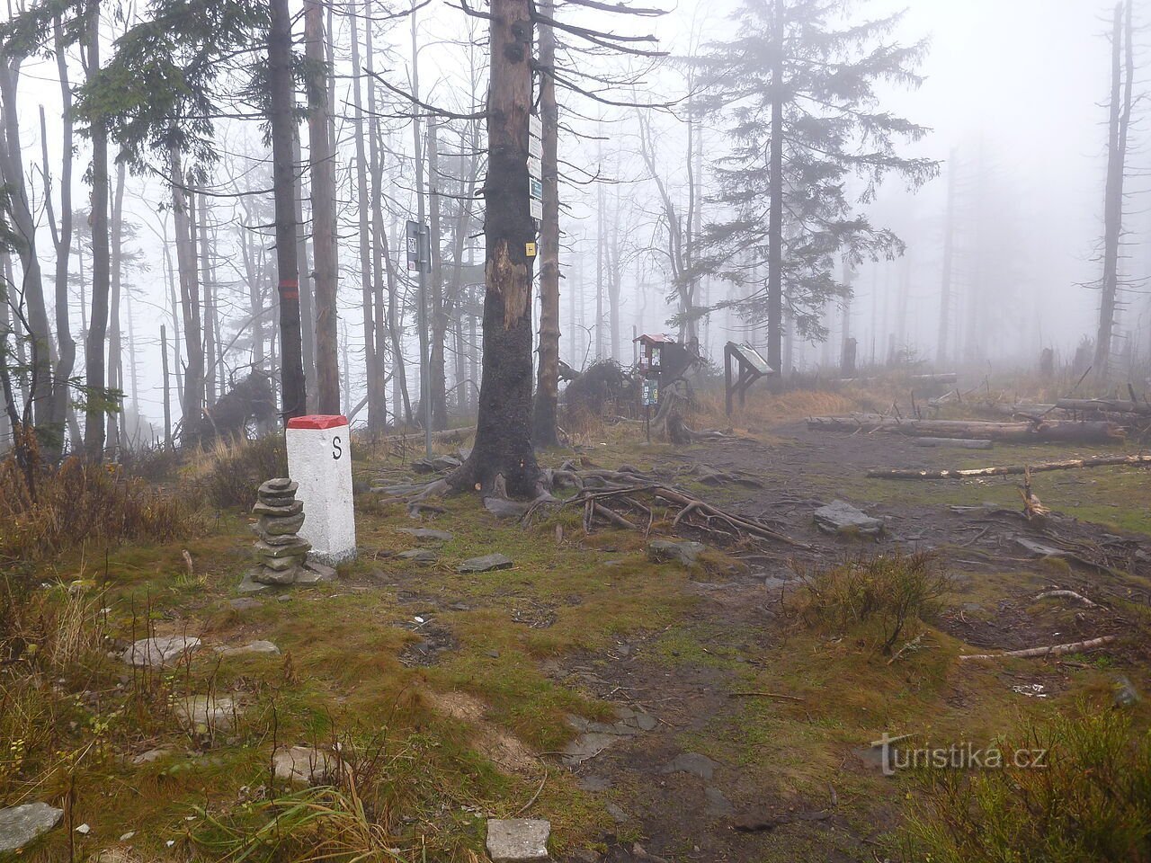 En tur til Velký Polom og jagten på Jastrábí-vandfaldet.