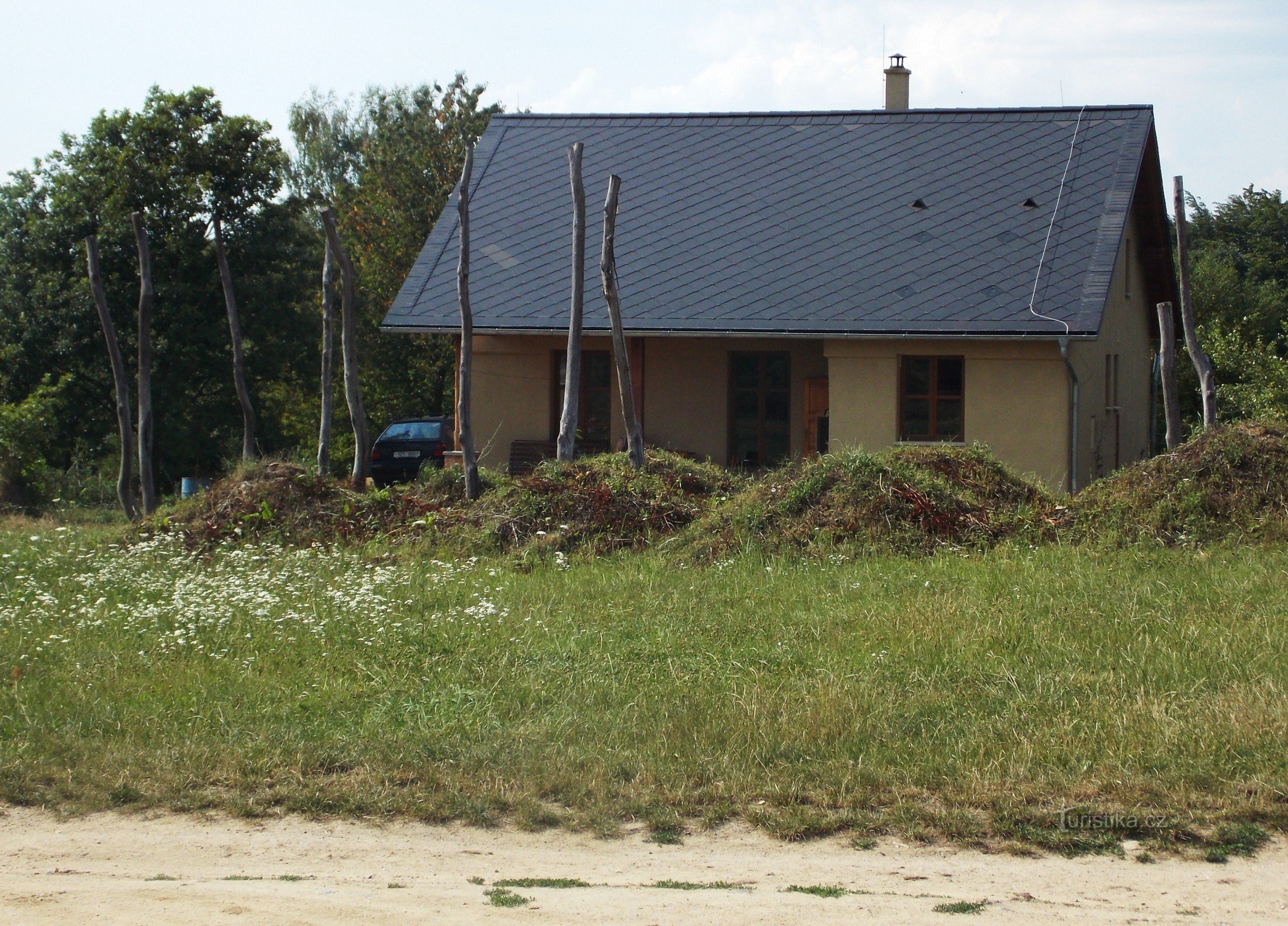 Pub turystyczny przy wieży widokowej na Hostišová