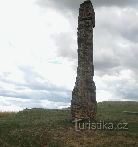 Ture rundt i Olomouc med børn - Ludéřov - gård og menhir