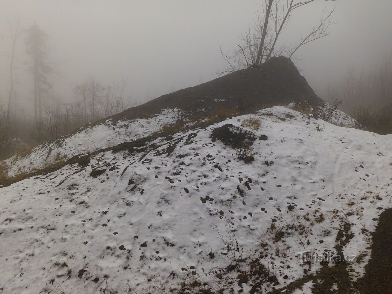 Expedition auf der Suche nach dem letzten Wolf in den Beskiden durch Čertí Mlýny und Trojmezi.