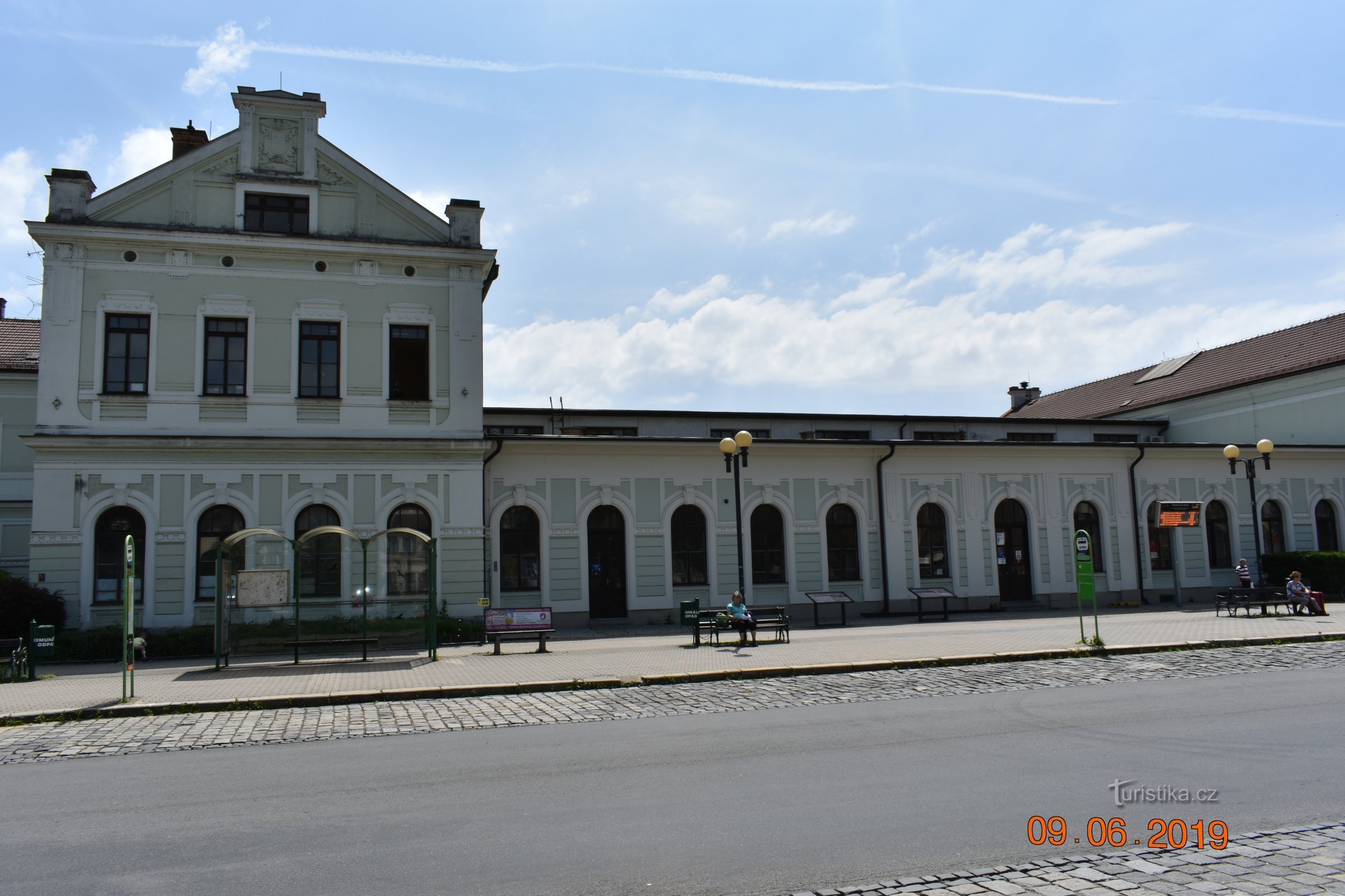 Het expeditiegebouw van het treinstation van Bohumín