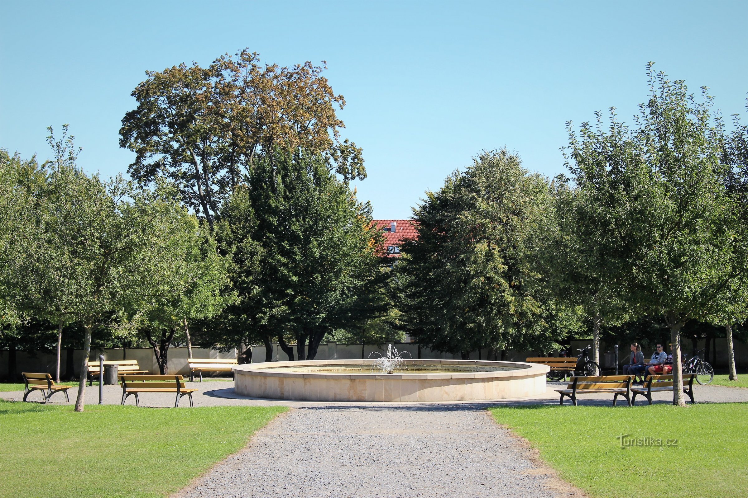 Vyškov - jardín del castillo y logia