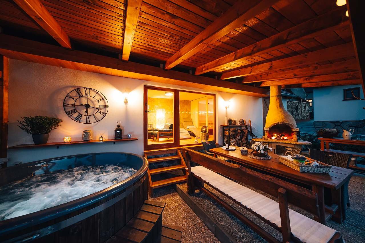 VYSOČINA ● Pronájem chalupy | Pohádková wellness chalupa Radkov ● ECHALUPY 12702