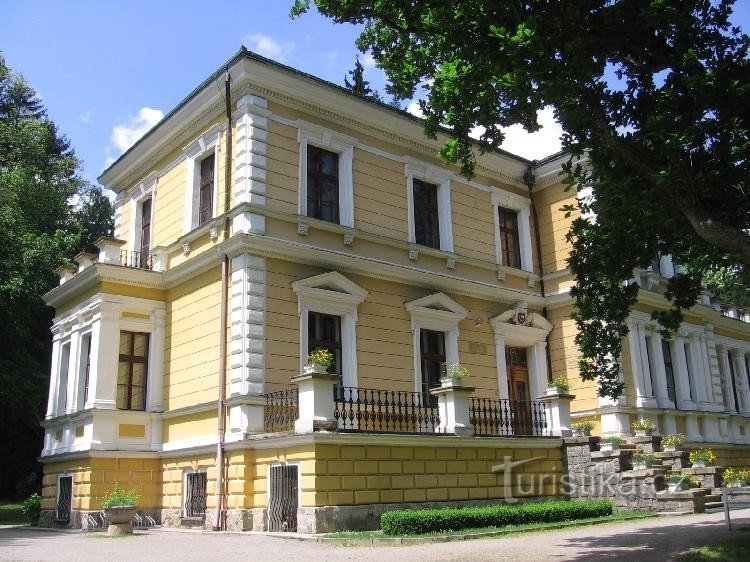 Vysoka bij Příbram - de villa van Rusalka A. Dvořák