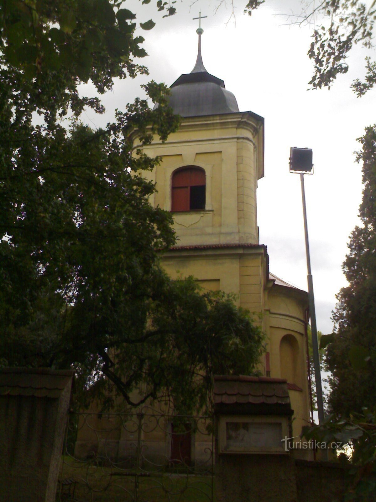 Vysoké Chvojno - Szent István-templom. Gothard