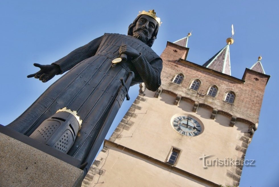 Vysoké Mýto - statuia lui Přemysl Otakar II.