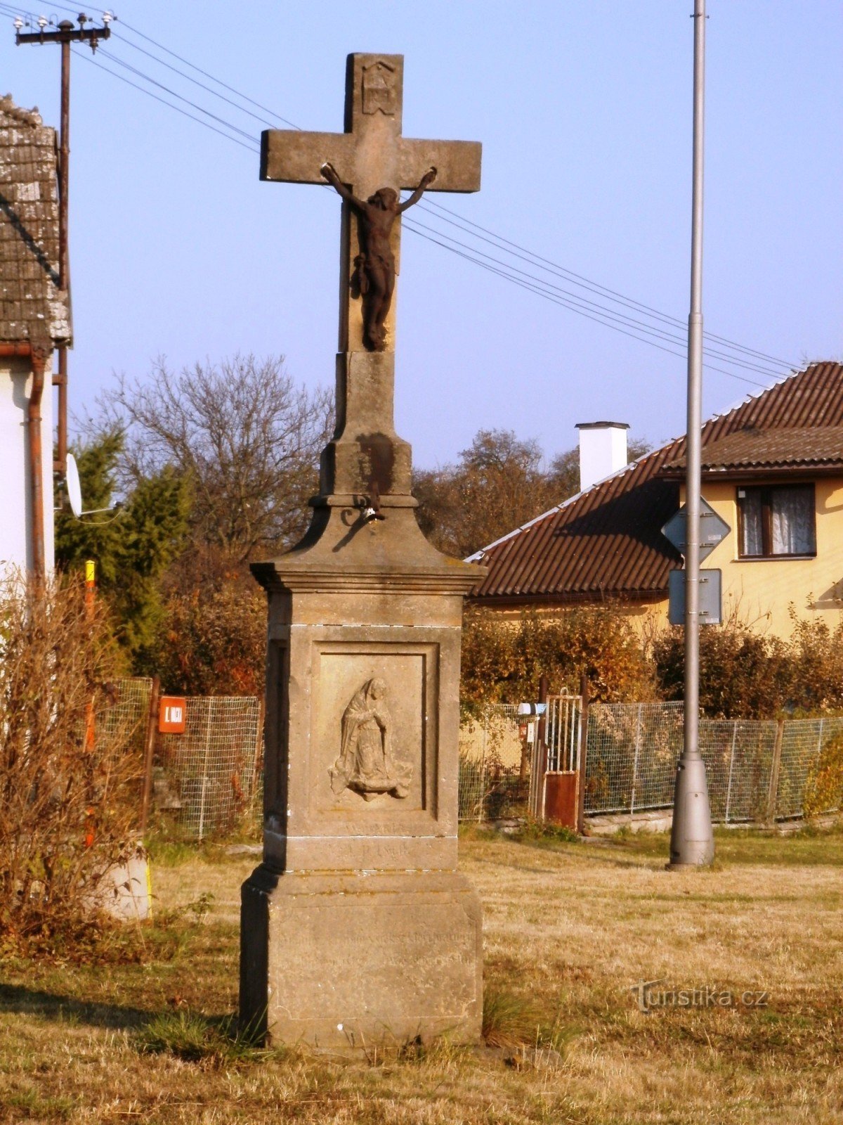 Vysoké Veselí - croce di pietra