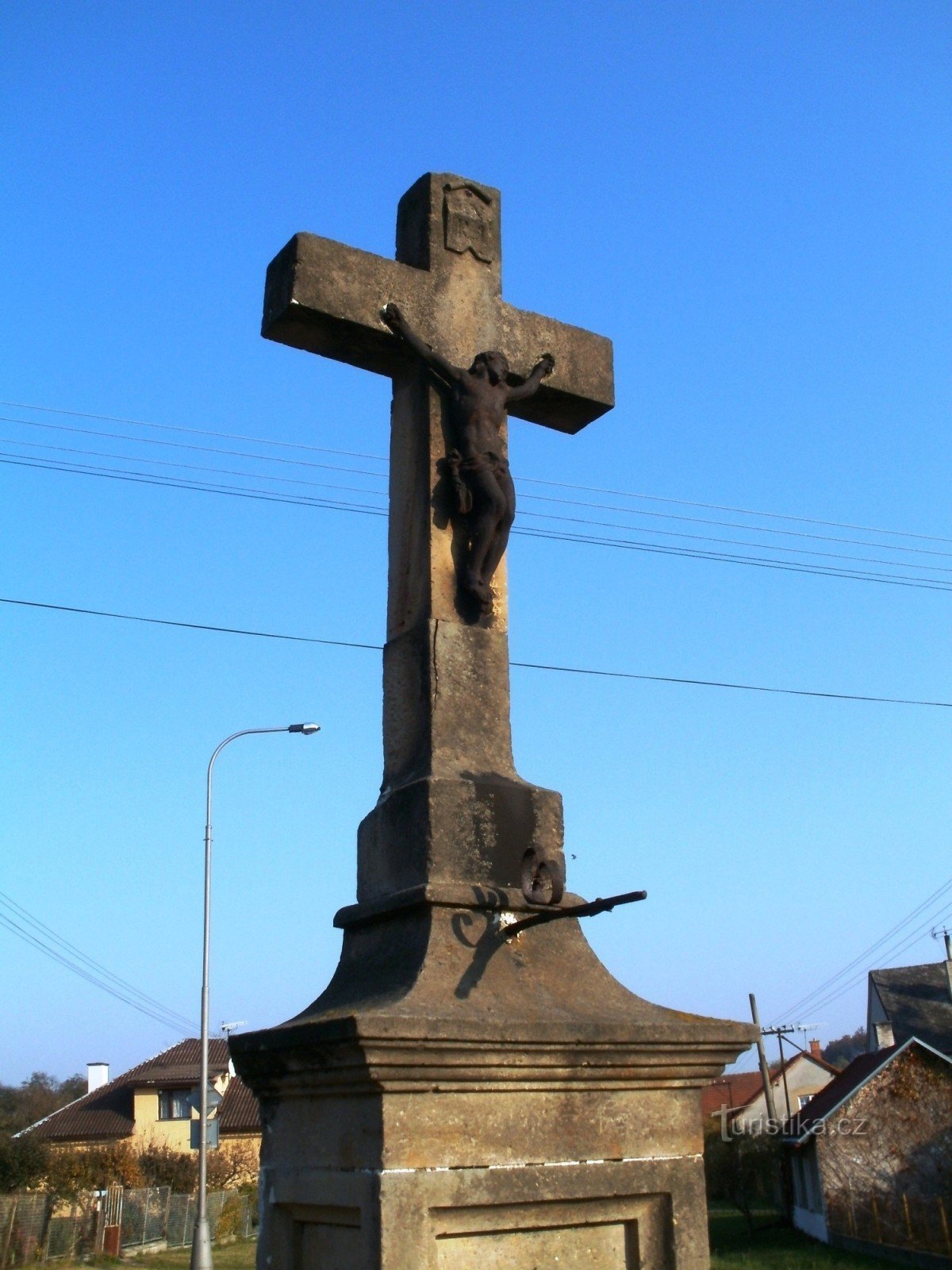 Vysoké Veselí - cruz de pedra