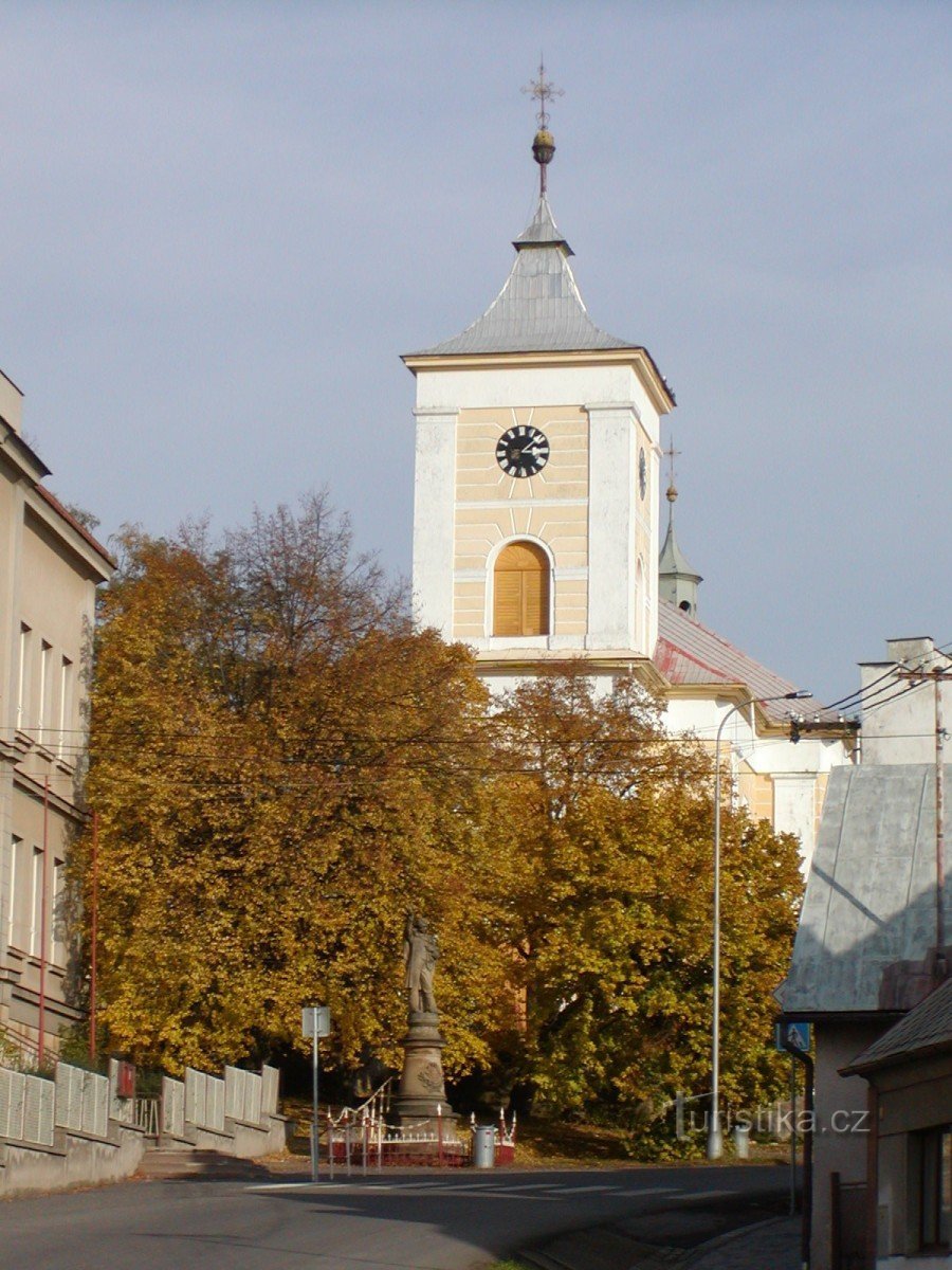 Vysoké Veselí – Kościół św. Mikuláša Toletinskiego
