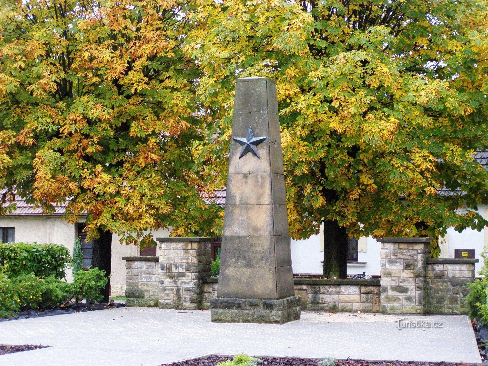 Vysoké Veselí - monument över sovjetiska befriare