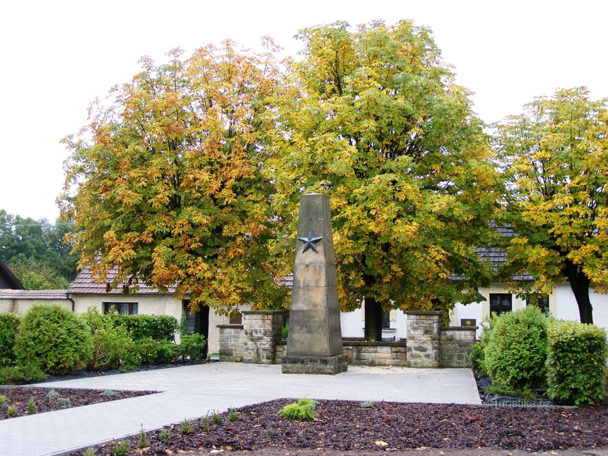 Vysoké Veselí - monument over sovjetiske befriere