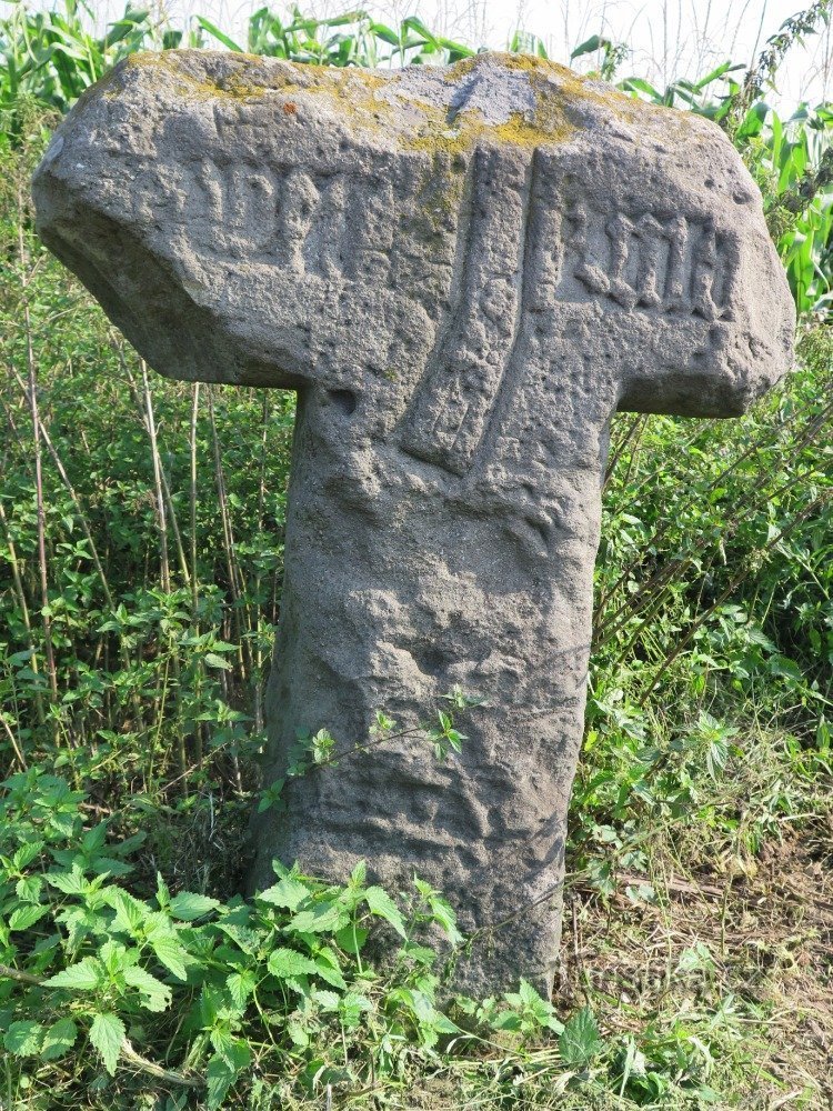 vysokomýtský smírčí kříž na Hradecké