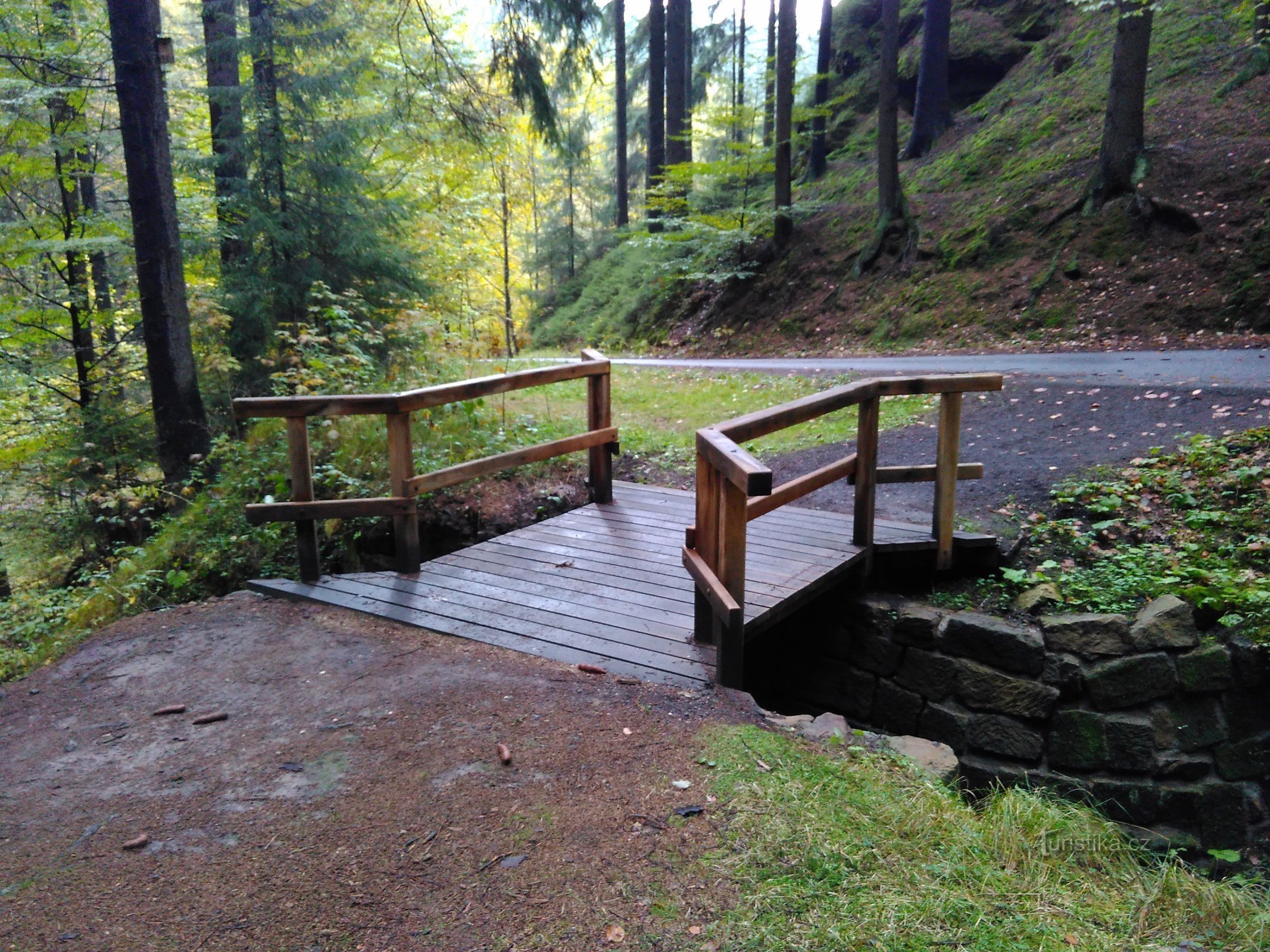 Hohe Brücke