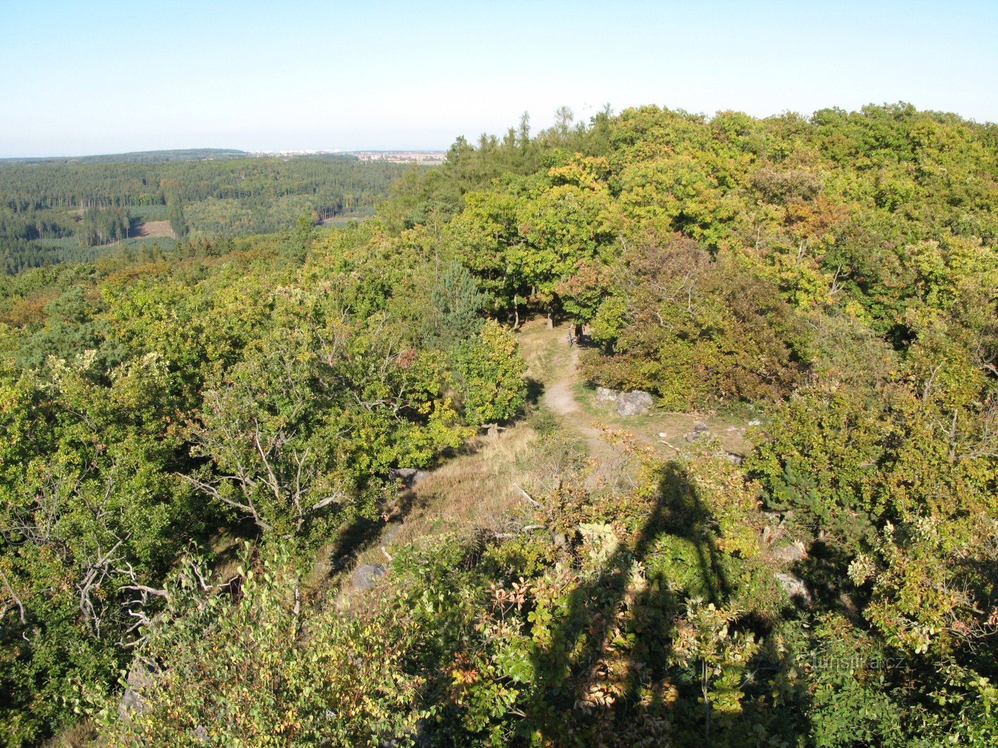 Morro alto, estrada de acesso à torre de observação