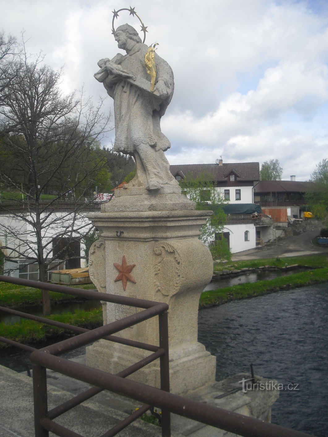 Vyšší Brod and Jan Nepomucký on the footbridge